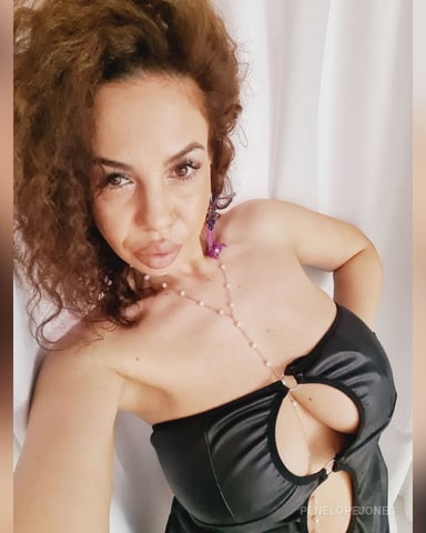 PenelopeJones photo