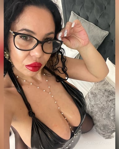 PenelopeJones photo