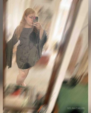 SelinaTailor foto