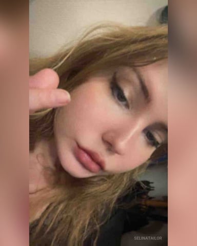 SelinaTailor foto