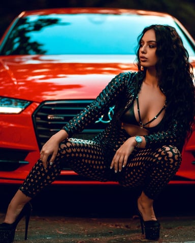 ErinAzzaro photo