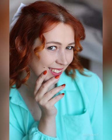EvieBennet photo