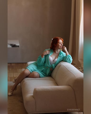 EvieBennet photo