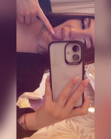 SelenaRae photo