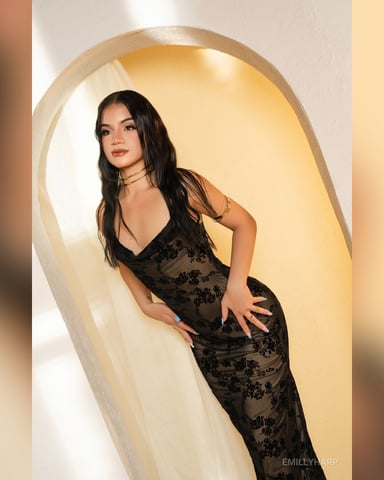EmillyHarp foto