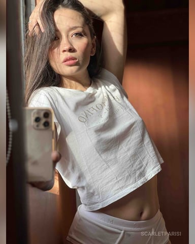 ScarletParisi Foto