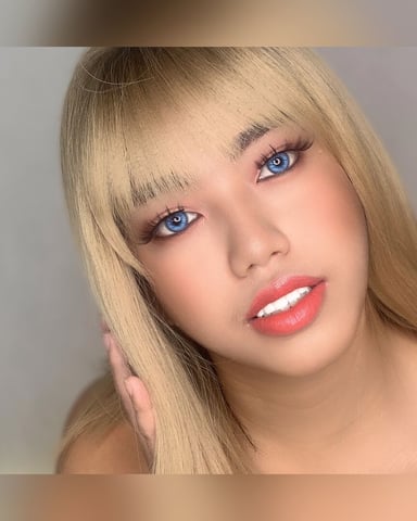 MikyAzumi foto