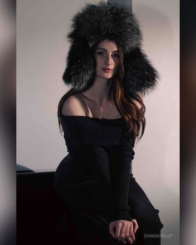 DaniaHollf foto