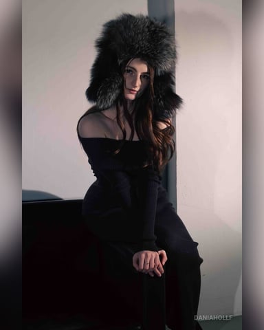 DaniaHollf foto