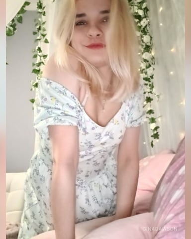GinaDawson photo