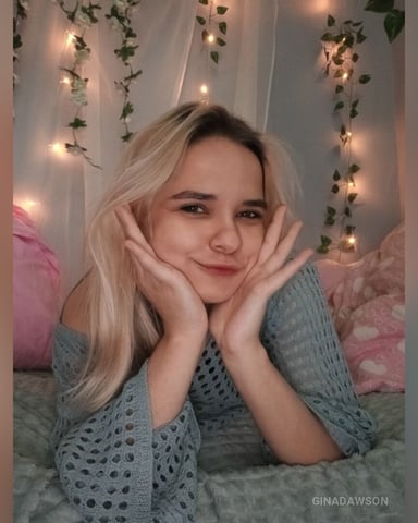 GinaDawson photo