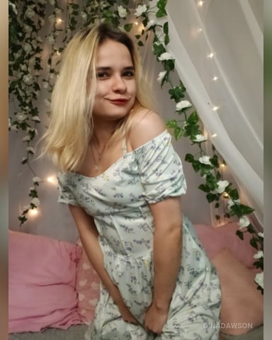 GinaDawson photo