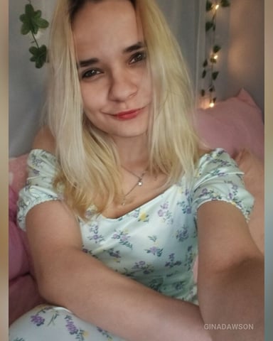GinaDawson photo