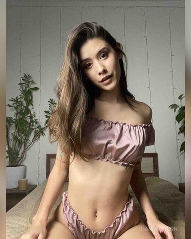 HannahHenn photo