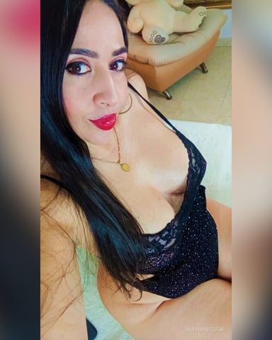 MayraVegga foto