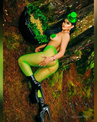 BellaBritney photo
