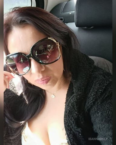 IbannaBely Foto