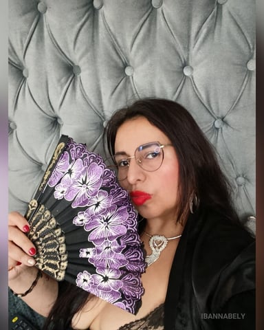 IbannaBely Foto