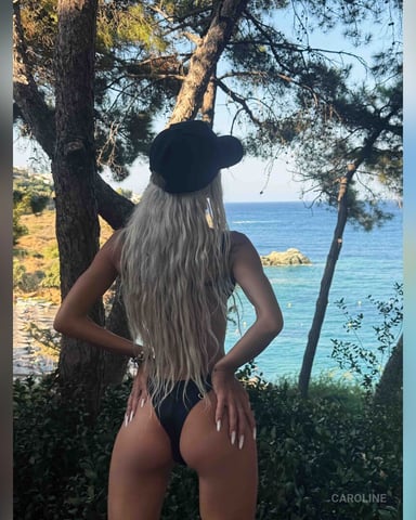 Caroline photo