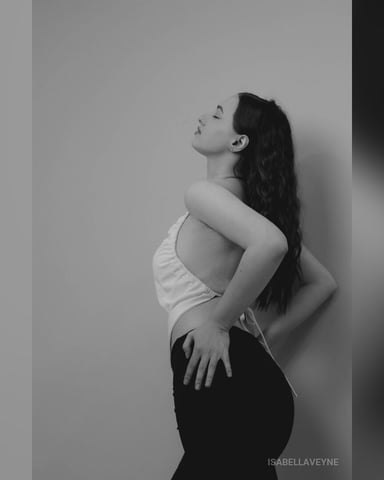 IsabellaVeyne photo 11