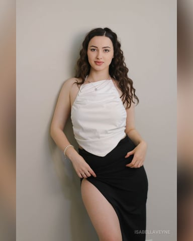 IsabellaVeyne photo 10