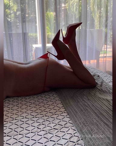 TrishLabone photo