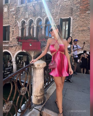 LoreneMoore photo