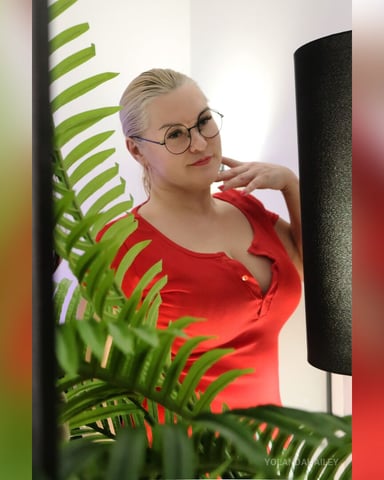 YolandaHailey photo