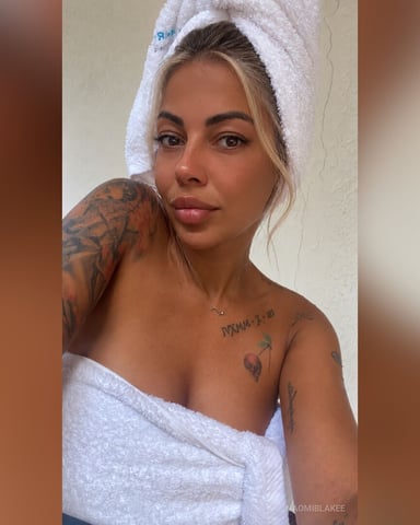 NaomiBlakee foto