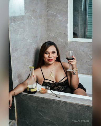 TinaClaxton foto