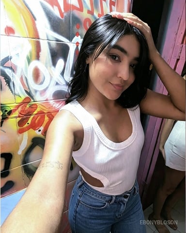 EbonyBloson photo
