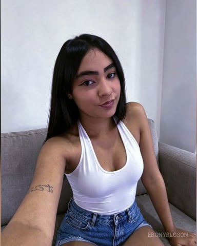 EbonyBloson photo