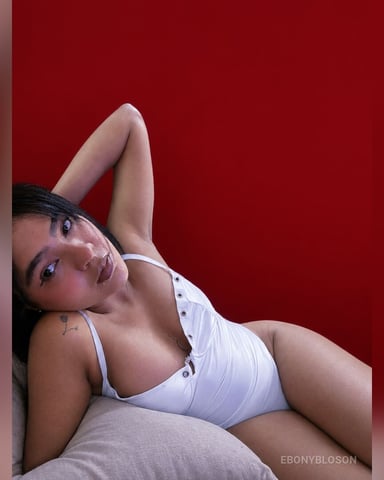EbonyBloson photo