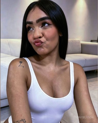 EbonyBloson photo