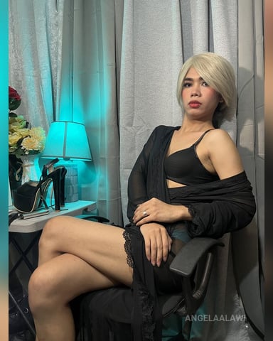 AngelaAlawi foto