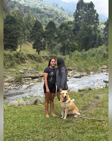 DaniaShada foto