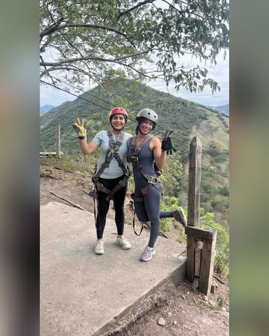 DaniaShada foto