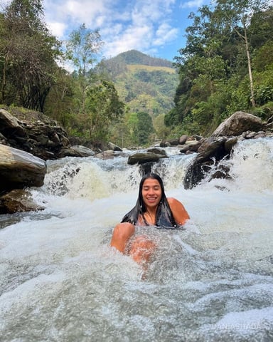 DaniaShada foto