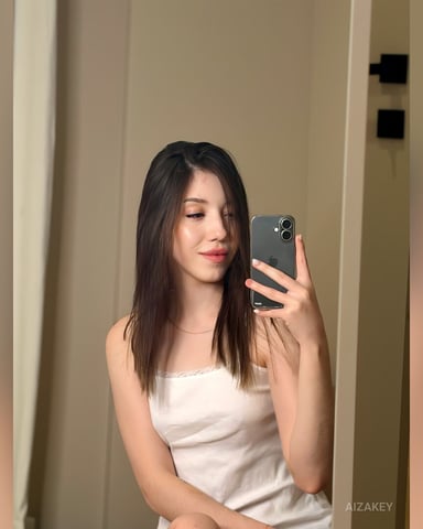 AizaKey Foto