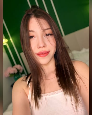 AizaKey Foto