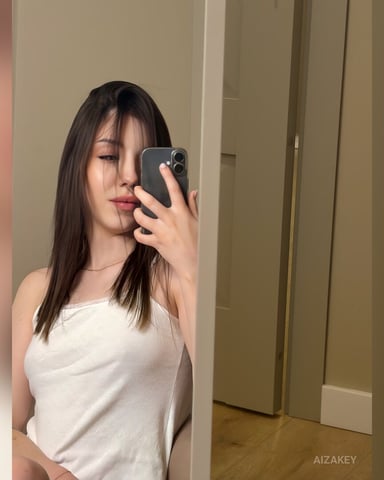 AizaKey Foto