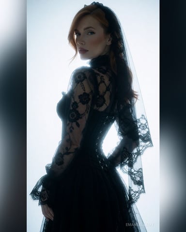 EmanuelleIvy Foto