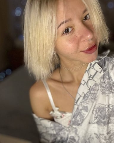 LessieChenette photo