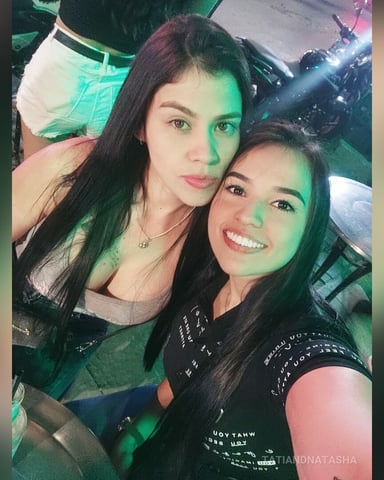 TatiandNatasha foto