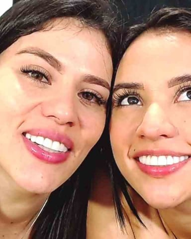 TatiandNatasha foto