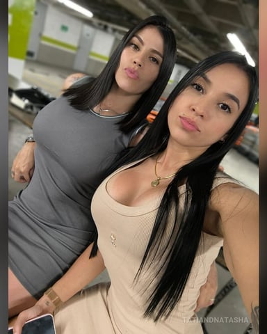 TatiandNatasha foto