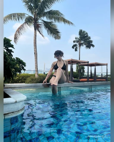 AngelaCox foto