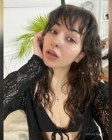 AngelaCox foto