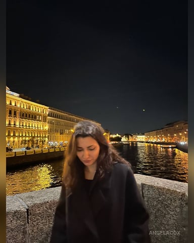 AngelaCox foto