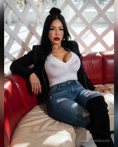 AngelinaDeleon foto